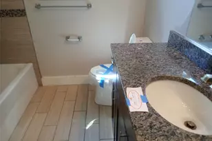 2912 E 14th St, Austin, TX 78702 - Photo 21