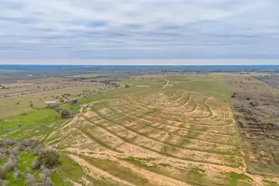 000 Callihan Road, Luling, TX 78648 - Photo 9