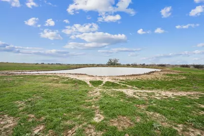 000 Callihan Road, Luling, TX 78648 - Photo 3