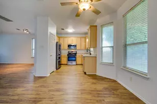 1112 Sundrop Pl, Round Rock, TX 78665 - Photo 3