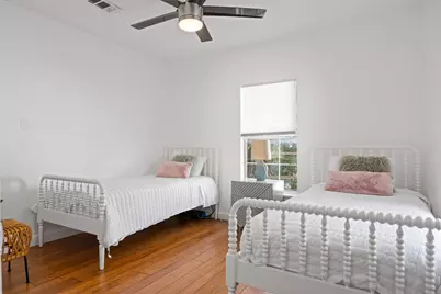 1167 Ridgeway Drive, Austin, TX 78702 - Photo 13