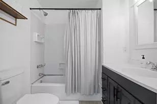 1167 Ridgeway Dr, Austin, TX 78702 - Photo 17