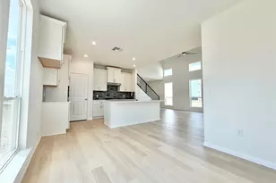 476 Young St, Buda, TX 78610 - Photo 5