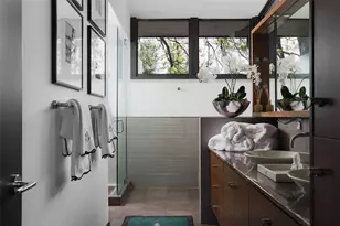 2401 Jarratt Ave, Austin, TX 78703 - Photo 23