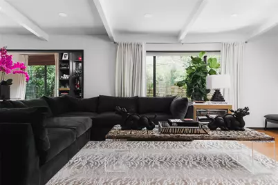 2401 Jarratt Avenue, Austin, TX 78703 - Photo 9