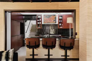 2401 Jarratt Ave, Austin, TX 78703 - Photo 17