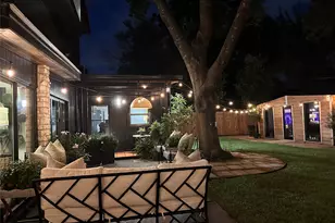 2401 Jarratt Ave, Austin, TX 78703 - Photo 33