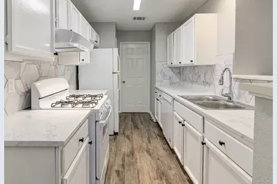 8200 West Gate Boulevard #A, Austin, TX 78745 - Photo 9