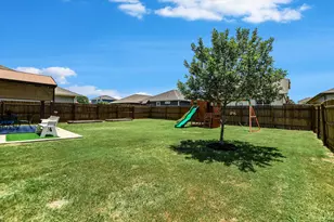103 Navidad River Dr, Hutto, TX 78634 - Photo 27