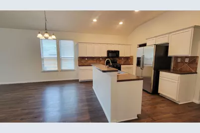 1408 Twin Cove, Kyle, TX 78640 - Photo 5