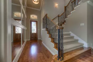 405 S Meadowlark St, Lakeway, TX 78734 - Photo 5