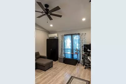 1014 Private Road 4041, Dime Box, TX 77853 - Photo 19