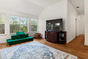 10305 Channel Island Dr, Austin, TX 78747 - Photo 23