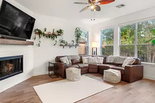 10305 Channel Island Dr, Austin, TX 78747 - Photo 11