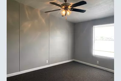110 Thomas Park Drive, Hutto, TX 78634 - Photo 11