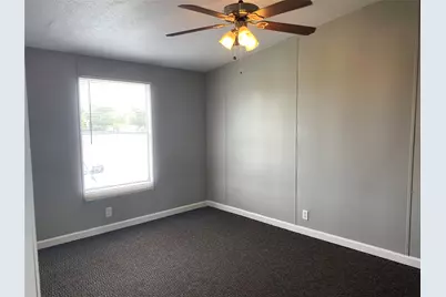 110 Thomas Park Drive, Hutto, TX 78634 - Photo 9