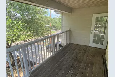 1405 Meadow Parkway, San Marcos, TX 78666 - Photo 17