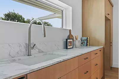 5810 Marilyn Drive, Austin, TX 78757 - Photo 15