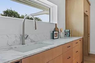 5810 Marilyn Dr, Austin, TX 78757 - Photo 15