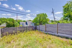 1208 Luna St, Austin, TX 78721 - Photo 35