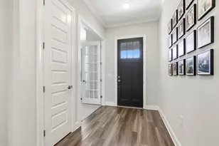305 Iron Rail Ln, Georgetown, TX 78633 - Photo 3