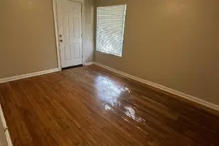 203 W North St, Kyle, TX 78640 - Photo 5