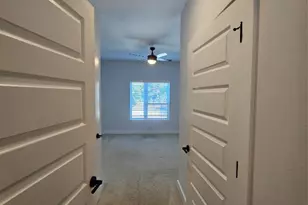 2220 Webberville Rd, Austin, TX 78702 - Photo 19