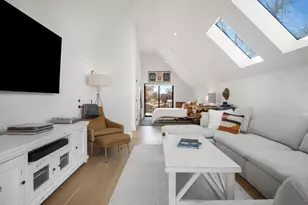 1410 E 3rd St, Austin, TX 78702 - Photo 25
