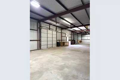 734 W Cameron Avenue, Rockdale, TX 76567 - Photo 7