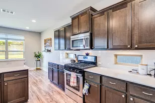 9500 Hunter Ln, Austin, TX 78748 - Photo 9