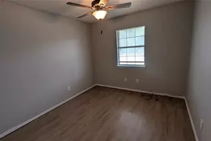 107 Beck St, Florence, TX 76527 - Photo 7