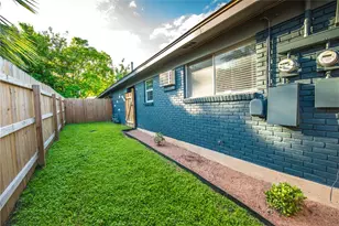 1600 Parker Ln, Austin, TX 78741 - Photo 19