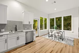 2309 Montopolis Dr, Austin, TX 78741 - Photo 7
