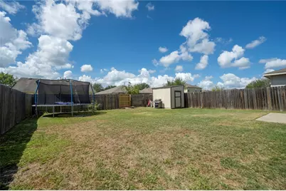 18425 Crestwind Lane, Elgin, TX 78621 - Photo 33