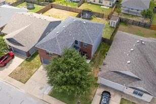 18425 Crestwind Ln, Elgin, TX 78621 - Photo 35