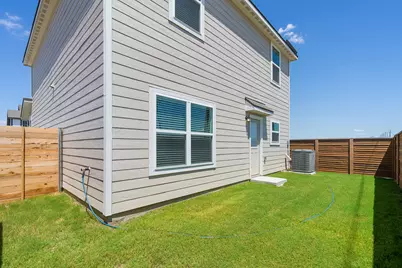 211 Carmel Canyon Trail, Jarrell, TX 76537 - Photo 5