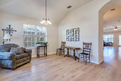 208 Ashwood N Drive N, Kyle, TX 78640 - Photo 5