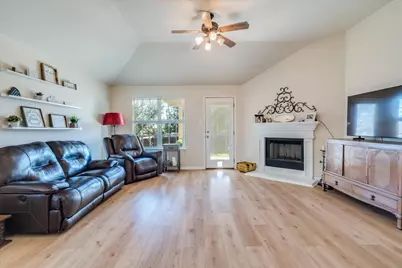 208 Ashwood N Drive N, Kyle, TX 78640 - Photo 11