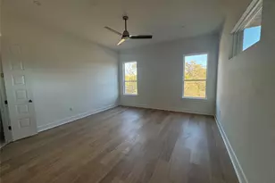 310 San Saba Dr, Buda, TX 78610 - Photo 5