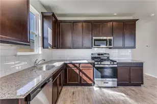 131 Trailside Ln, Bastrop, TX 78602 - Photo 9