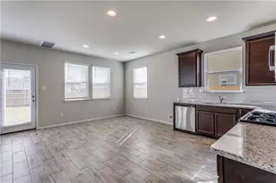 131 Trailside Ln, Bastrop, TX 78602 - Photo 11