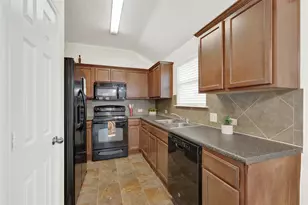 217 Teron Dr, San Marcos, TX 78666 - Photo 7