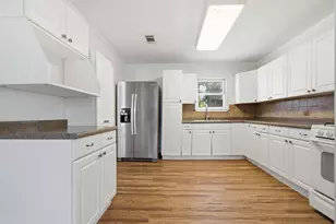 901 Barbara Dr, San Marcos, TX 78666 - Photo 13