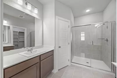 8012 Shining Flor Run, Lago Vista, TX 78645 - Photo 17