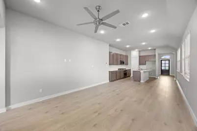 8012 Shining Flor Run, Lago Vista, TX 78645 - Photo 9