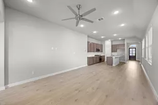 8012 Shining Flor Run, Lago Vista, TX 78645 - Photo 9