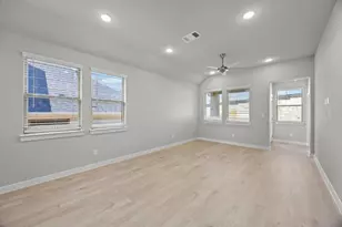 8012 Shining Flor Run, Lago Vista, TX 78645 - Photo 7