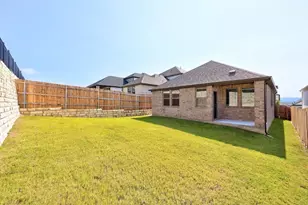 8012 Shining Flor Run, Lago Vista, TX 78645 - Photo 29