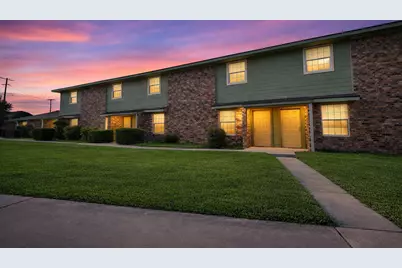 300 Meadow Drive, Rockdale, TX 76567 - Photo 7