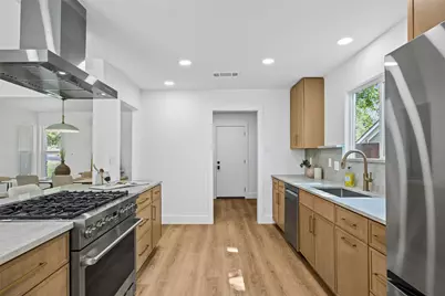 7900 Keneshaw Drive, Austin, TX 78745 - Photo 11